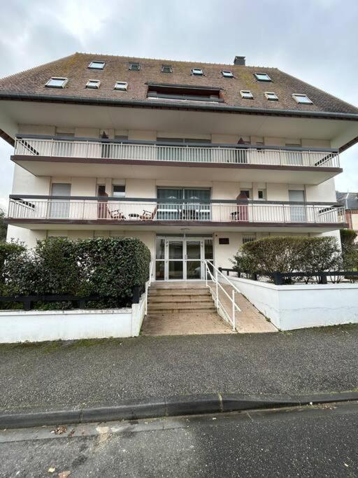Appartement Les Cormorans - Studio Refait A Neuf A 2 Pas De La Mer à Cabourg Extérieur photo
